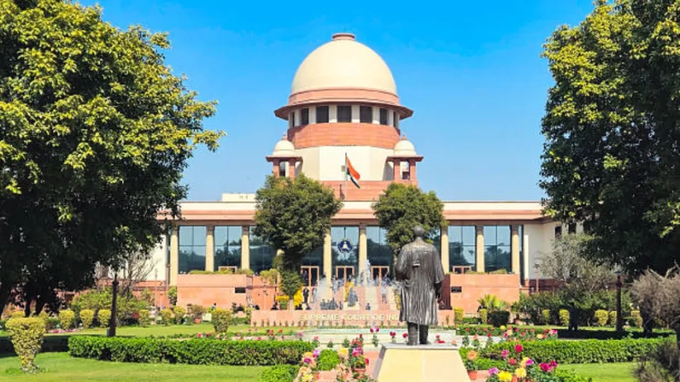 मुख्य चुनाव आयुक्त (CEC) ज्ञानेश कुमार के खिलाफ याचिकाओं पर सुप्रीम कोर्ट में आज सुनवाई,